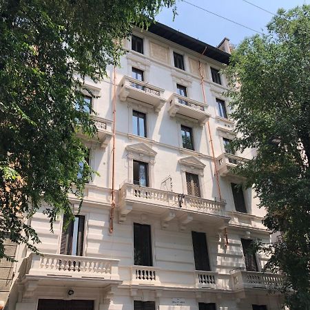 Sant'Ambrogio With Charme Apartment Milan Exterior photo