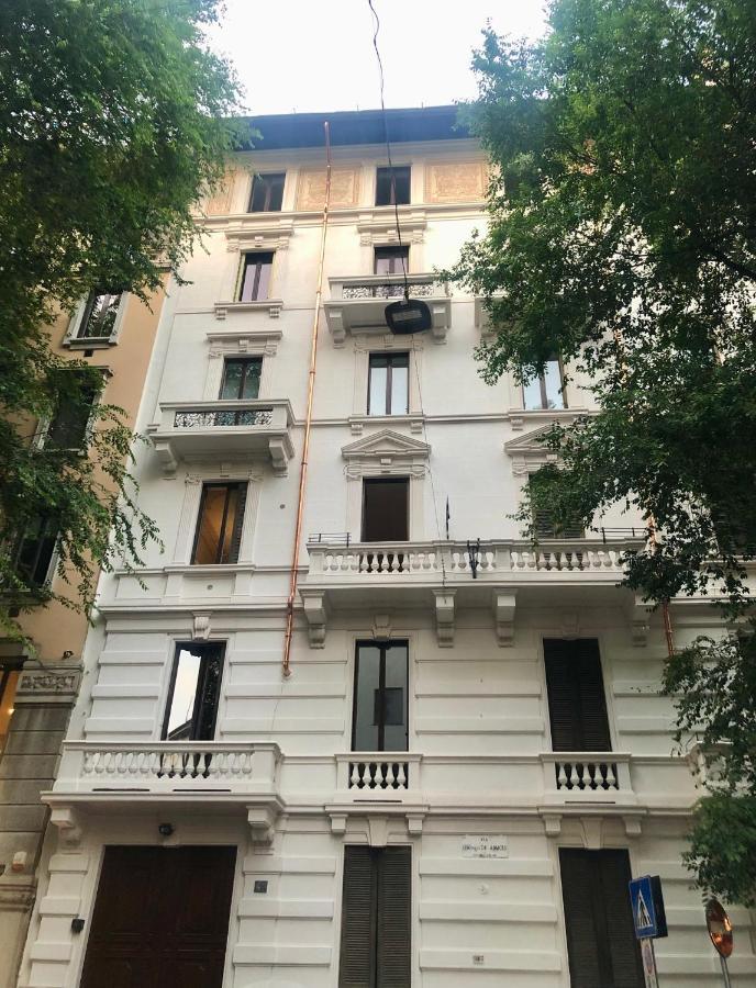 Sant'Ambrogio With Charme Apartment Milan Exterior photo